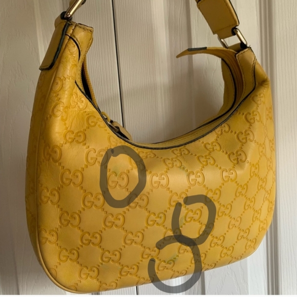Authentic Gucci handbag - Picture 2 of 9